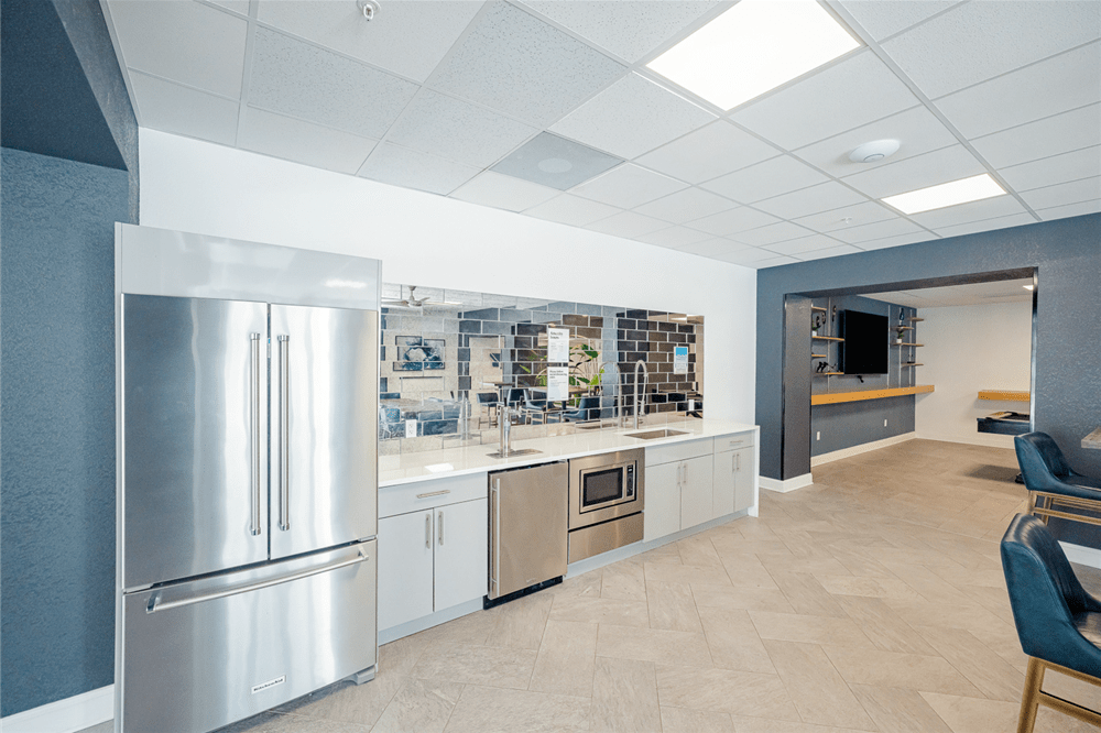 Custom kitchen cabinet system