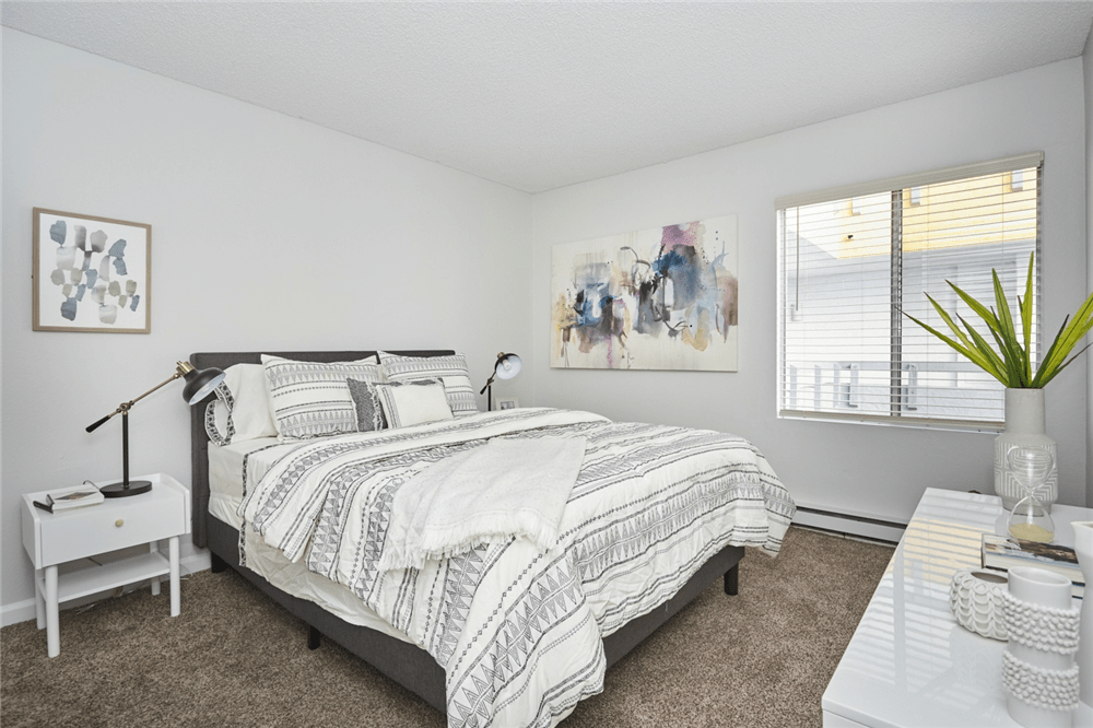 A Calm and Practical Bedroom Environment.