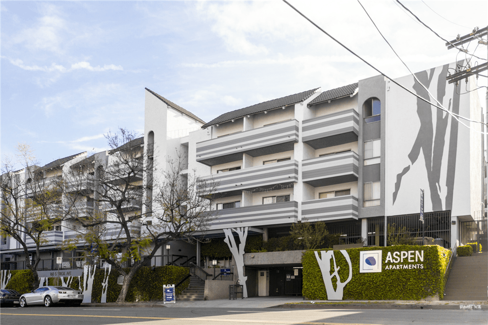 Violet on Virgil Apartments · Los Angeles, California